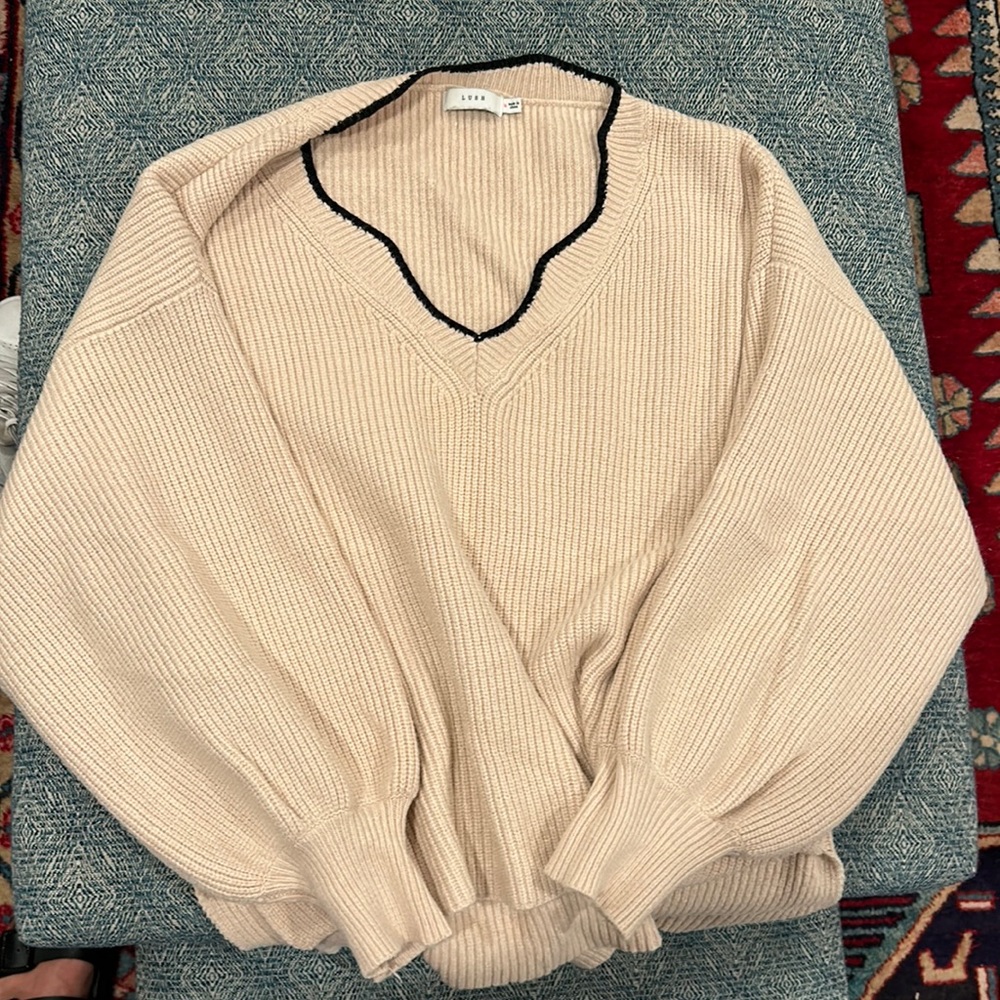 Lush cream sweater with bubble sleeves